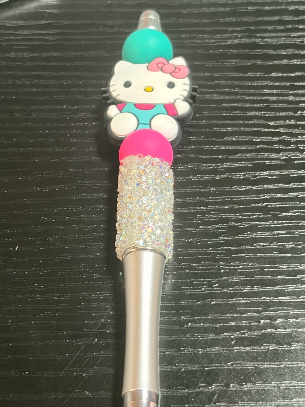 Handmade Hello Kitty Ink Pen - Picture 3 of 3